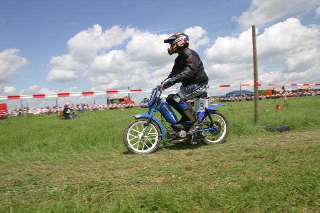 MRD2004-AR_jpg.jpg