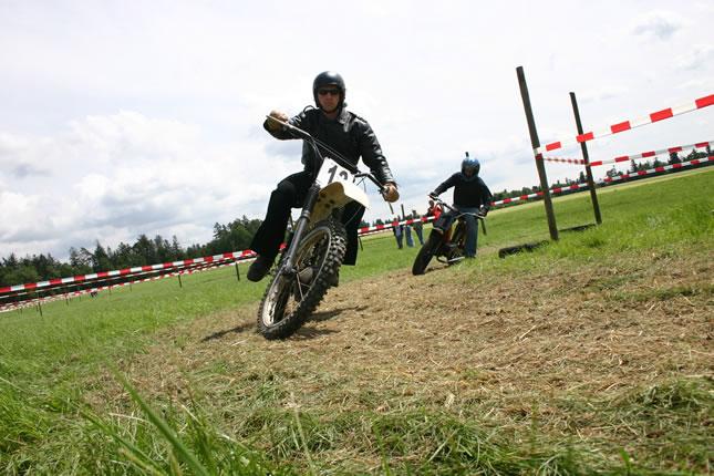 MRD2004-AU_jpg.jpg