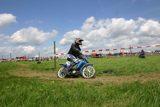 MRD2004-AX_jpg.jpg
