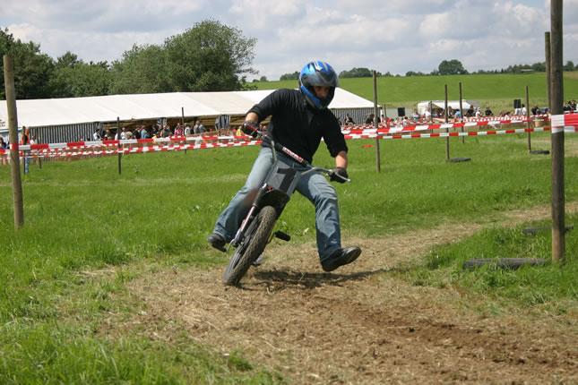 MRD2004-BE_jpg.jpg