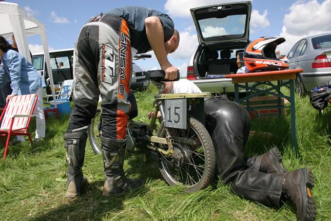 MRD2004-BI_jpg.jpg