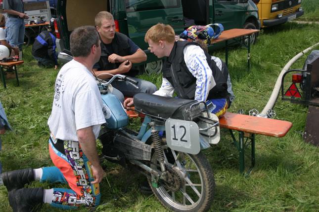 MRD2004-BL_jpg.jpg
