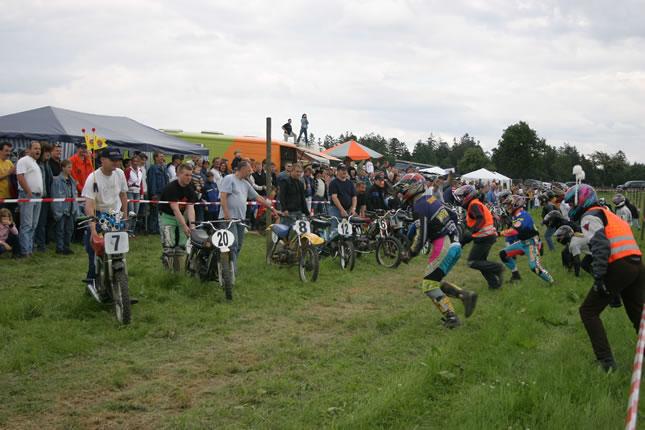 MRD2004-CU_jpg.jpg