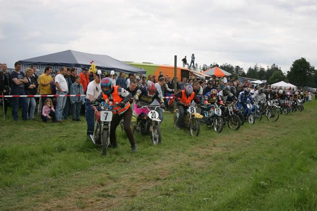 MRD2004-CV_jpg.jpg