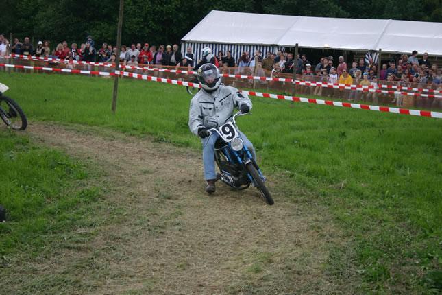 MRD2004-DH_jpg.jpg