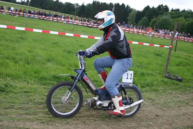 MRD2004-DJ_jpg.jpg