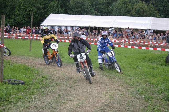 MRD2004-DV_jpg.jpg