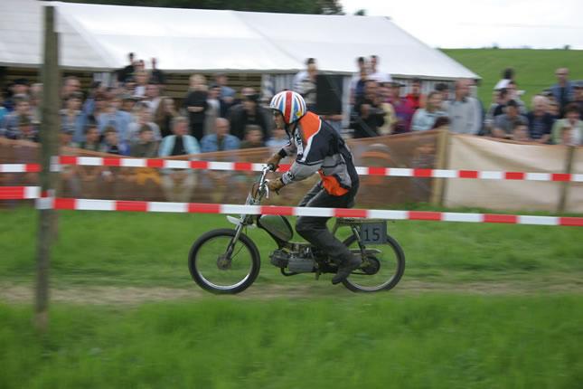 MRD2004-EJ_jpg.jpg