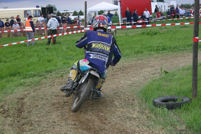 MRD2004-GJ_jpg.jpg