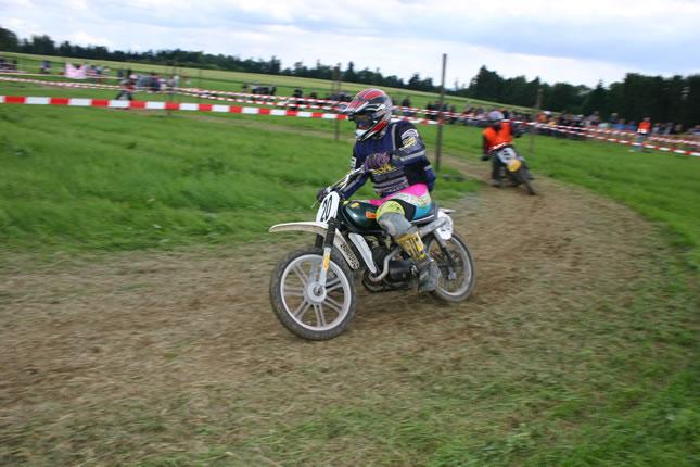 MRD2004-GT_jpg.jpg