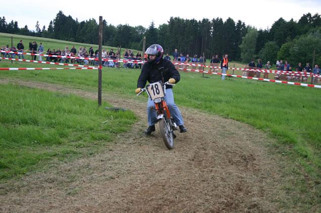 MRD2004-IS_jpg.jpg