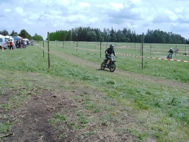 MRD2004-AE_jpg.jpg