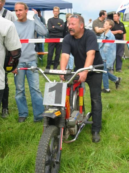 MRD2004-CX_jpg.jpg