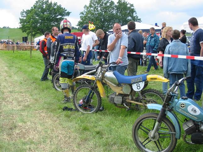 MRD2004-CZ_jpg.jpg