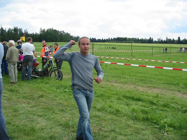 MRD2004-DD_jpg.jpg