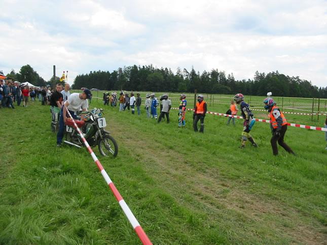 MRD2004-DM_jpg.jpg