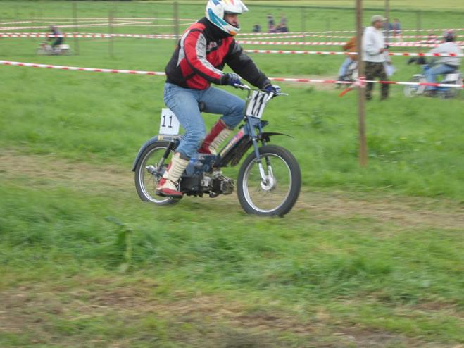 MRD2004-ES_jpg.jpg